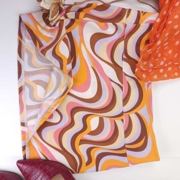 New ALTAR'D STATE Retro Cream Brown Mauve Swirl Skirt Sz m - Picture 4 of 11